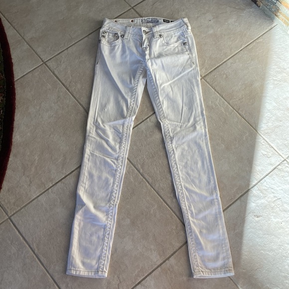 Miss Me White Skinny Jeans - Picture 7 of 7